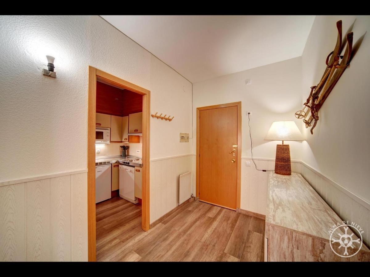 Maladeta De Alma De Nieve Apartment บาเกย์รา-เบเรต ภายนอก รูปภาพ