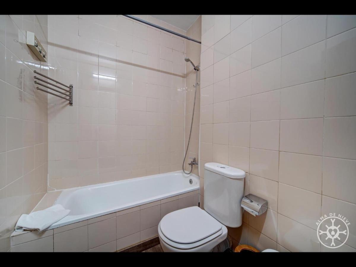 Maladeta De Alma De Nieve Apartment บาเกย์รา-เบเรต ภายนอก รูปภาพ