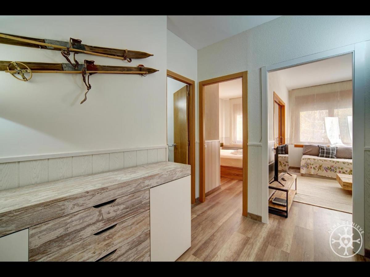 Maladeta De Alma De Nieve Apartment บาเกย์รา-เบเรต ภายนอก รูปภาพ
